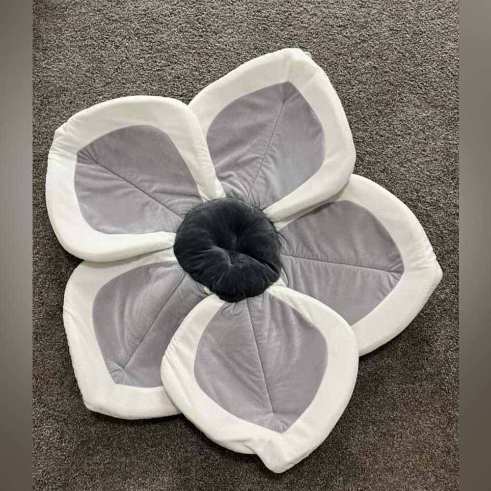 Baby bath flower cushion